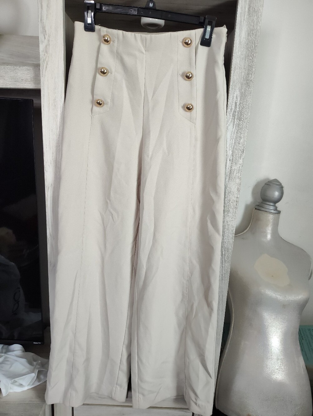 H&M Cream Wide-Leg High-Waist Pants with Gold Buttons - Picture 2 of 6